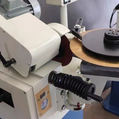 Máy nghiền lưỡi cưa băng cho hình dạng răng của lưỡi cưa 50-450mm
